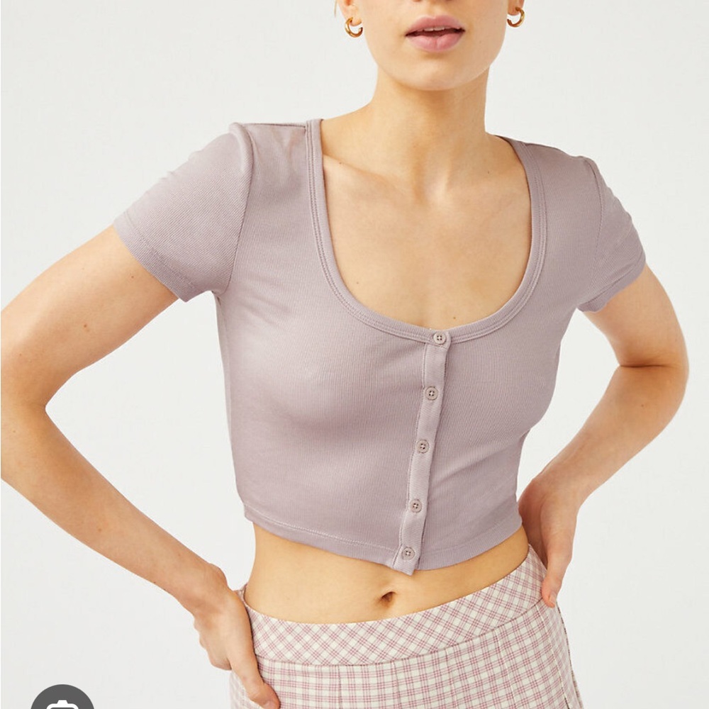 Sunday Best Gray Buttoned Crop T-Shirt